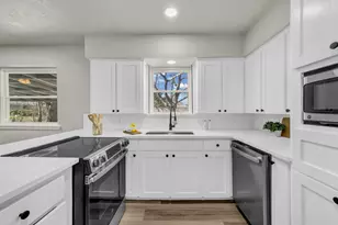 5605 Galway Ln, North Richland Hills, TX 76180 - Photo 15