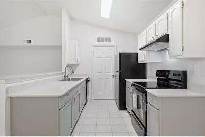 4645 Carr Street, The Colony, TX 75056 - Photo 9