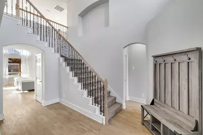 5629 Hampshire Drive, McKinney, TX 75070 - Photo 3