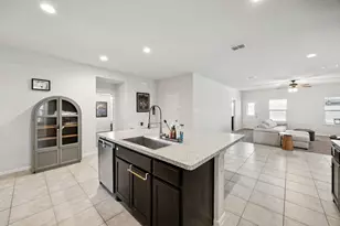 1148 Loomis Trl, Justin, TX 76247 - Photo 5