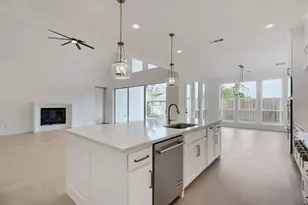 611 Falls Dr, Prosper, TX 75078 - Photo 5