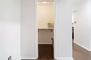 4323 Brown St, Dallas, TX 75219 - Photo 23