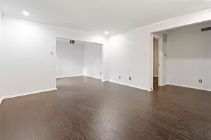 4323 Brown St, Dallas, TX 75219 - Photo 9