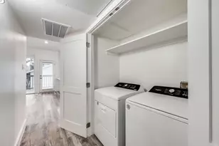 5755 Phoenix Dr, Dallas, TX 75231 - Photo 17