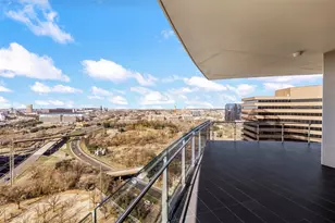 3130 N Harwood St, Dallas, TX 75201 - Photo 29