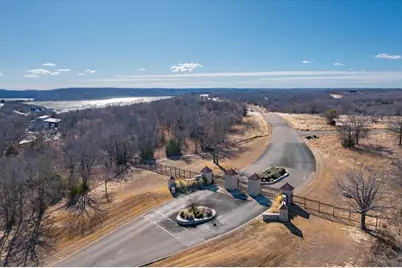 167 Cote D'Azur Drive, Chico, TX 76431 - Photo 17