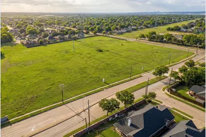 908 Polo Road, Grand Prairie, TX 75052 - Photo 7