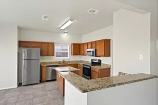 811 Parkside Dr, Cedar Hill, TX 75104 - Photo 9