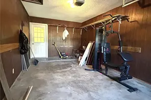 645 N Center St, Blossom, TX 75416 - Photo 21