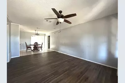 645 N Center Street, Blossom, TX 75416 - Photo 5