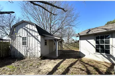 645 N Center Street, Blossom, TX 75416 - Photo 19