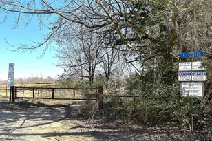 645 N Center St, Blossom, TX 75416 - Photo 23