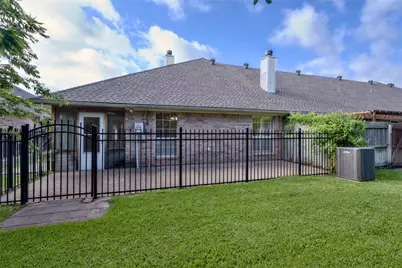 1208 Henard Lane, Granbury, TX 76048 - Photo 23