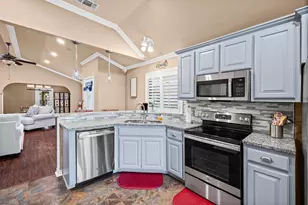 1208 Henard Ln, Granbury, TX 76048 - Photo 17