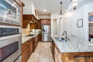 13659 Thornton Dr, Frisco, TX 75035 - Photo 7