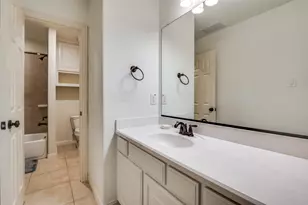 13659 Thornton Dr, Frisco, TX 75035 - Photo 27