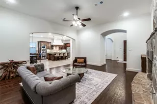 13659 Thornton Dr, Frisco, TX 75035 - Photo 7