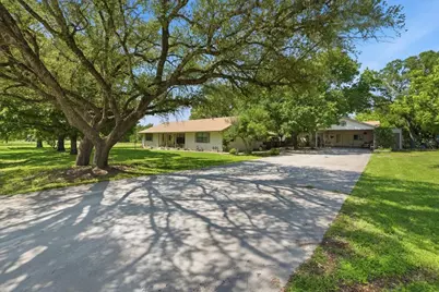 107 Quail Lake Drive W, Whitney, TX 76692 - Photo 1