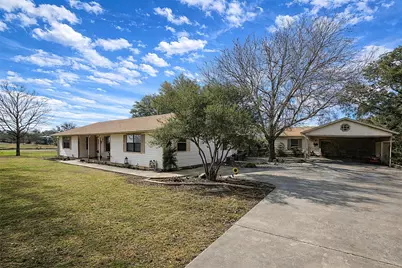 107 Quail Lake Drive W, Whitney, TX 76692 - Photo 1