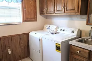 107 Quail Lake Dr W, Whitney, TX 76692 - Photo 15