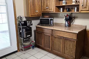 107 Quail Lake Dr W, Whitney, TX 76692 - Photo 9