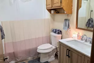 107 Quail Lake Dr W, Whitney, TX 76692 - Photo 13