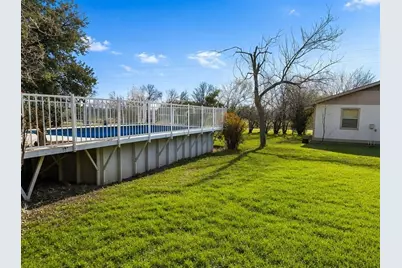 107 Quail Lake Drive W, Whitney, TX 76692 - Photo 31