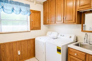 107 Quail Lake Dr W, Whitney, TX 76692 - Photo 15