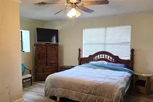 107 Quail Lake Dr W, Whitney, TX 76692 - Photo 11