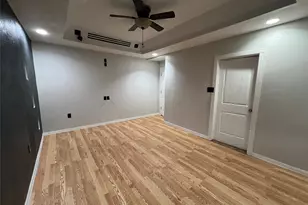 1601 S Travis St, Sherman, TX 75090 - Photo 9