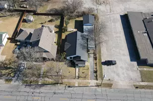 1601 S Travis St, Sherman, TX 75090 - Photo 3