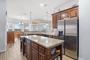 2824 Willow Ridge Cir, Granbury, TX 76049 - Photo 15