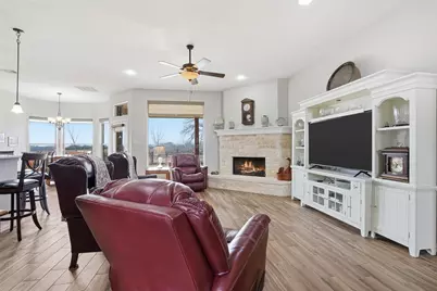 2824 Willow Ridge Circle, Granbury, TX 76049 - Photo 7