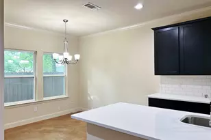 1312 W Jefferson St, Waxahachie, TX 75165 - Photo 5