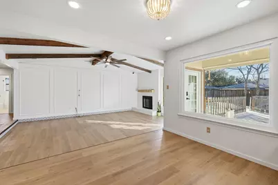 1404 Storm Court E, Bedford, TX 76022 - Photo 9