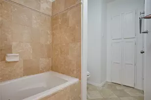 6303 Richmond Ave, Dallas, TX 75214 - Photo 19