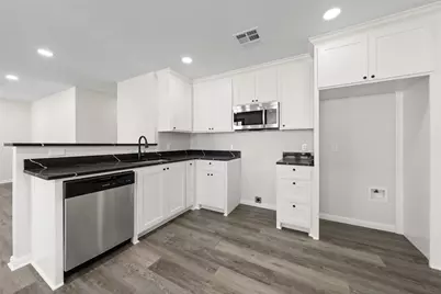 944 Holt Avenue, Waco, TX 76706 - Photo 7