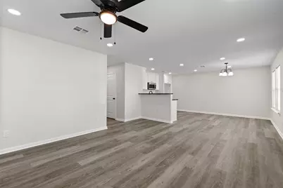 944 Holt Avenue, Waco, TX 76706 - Photo 3