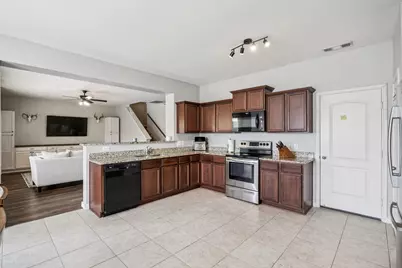 1627 Blackburn Way, Princeton, TX 75407 - Photo 17