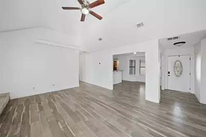 6200 Avanti Drive, Arlington, TX 76001 - Photo 11