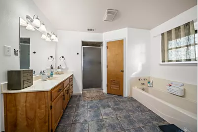 411 N Willie Nelson Road, Abbott, TX 76621 - Photo 21