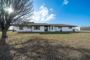411 N Willie Nelson Rd, Abbott, TX 76621 - Photo 1