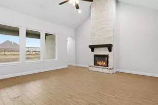 11601 Caracal Dr, Godley, TX 76044 - Photo 9