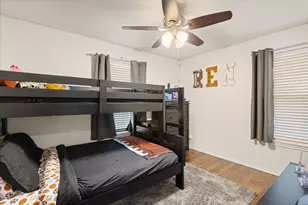1709 W Doyle St, Granbury, TX 76048 - Photo 17