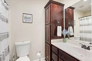 1709 W Doyle St, Granbury, TX 76048 - Photo 19