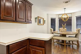 1709 W Doyle St, Granbury, TX 76048 - Photo 9