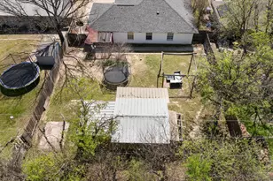 1709 W Doyle St, Granbury, TX 76048 - Photo 29