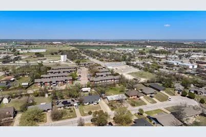 1709 W Doyle Street, Granbury, TX 76048 - Photo 39