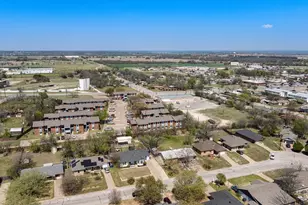 1709 W Doyle St, Granbury, TX 76048 - Photo 39