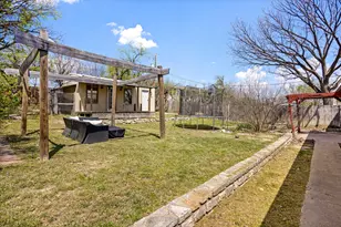 1709 W Doyle St, Granbury, TX 76048 - Photo 31